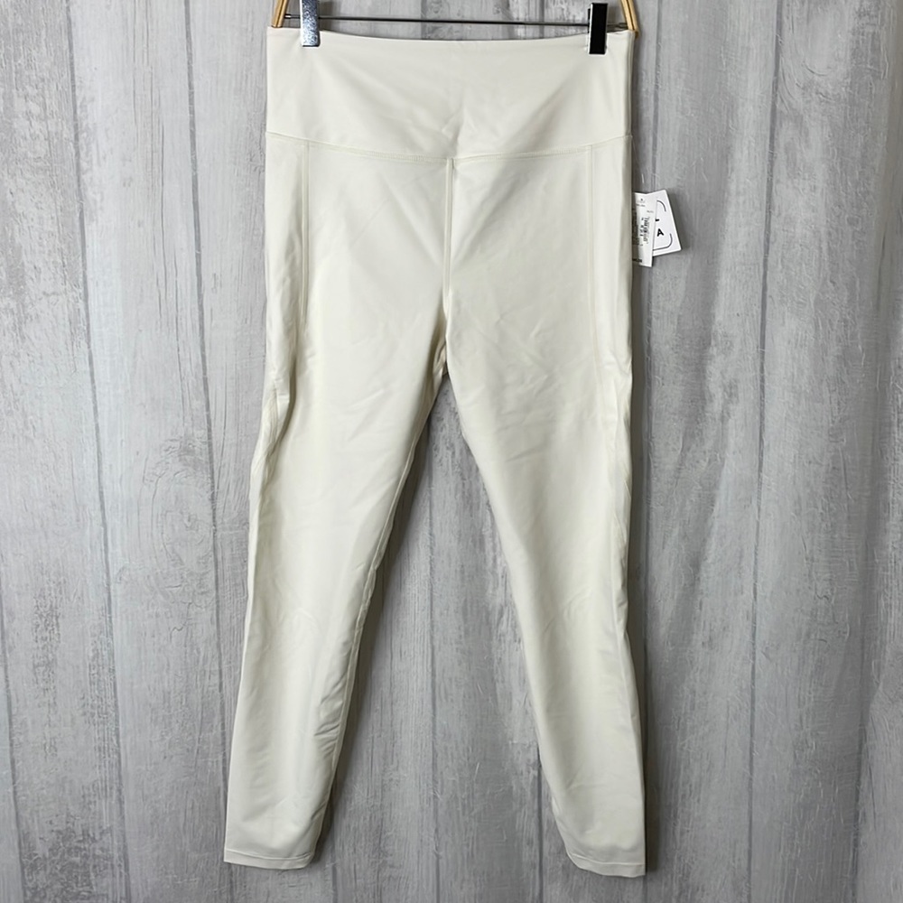 Nylora Chloe leggings.​​